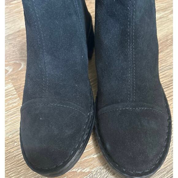 ERIC MICHAEL MELBOURNE Napoli Black Suede Side Zip Booties EU Size 39 (8.5-9) - Picture 4 of 10